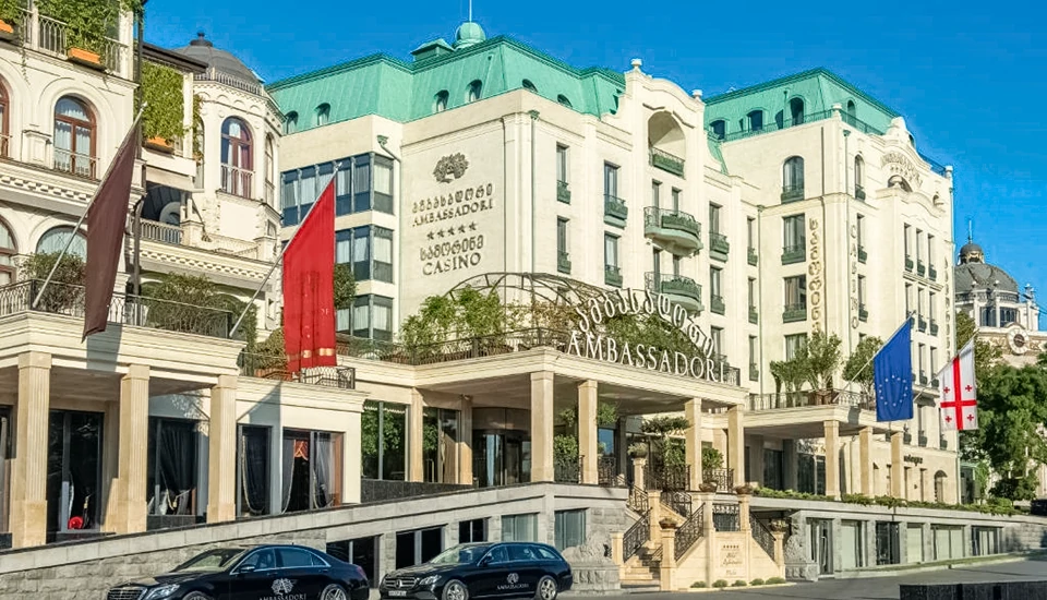 هتل آمباسادوری تفلیس